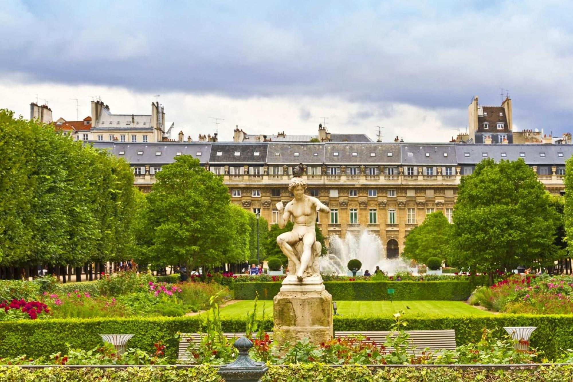 In The Heart Of Parisian Treasures And Lifestyle Paris